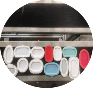 wet wipes lid applicator 3 300x284 - A Buying Guide for Wet Wipes Lid Applicator (Capping Machine)