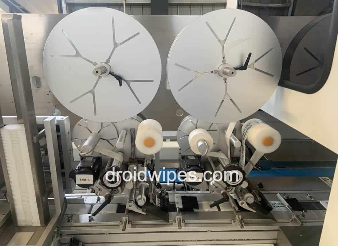 wet wipes capping machine1 3 - UT-LM70 Robotic Wet Wipes Lid Applicator ( Capping Machine )