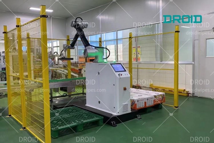 CoRobot Palletizer for Wet Wipes Production DROID 1 1 - UT-P300 CoRobot Palletizer for Wet Wipes Production